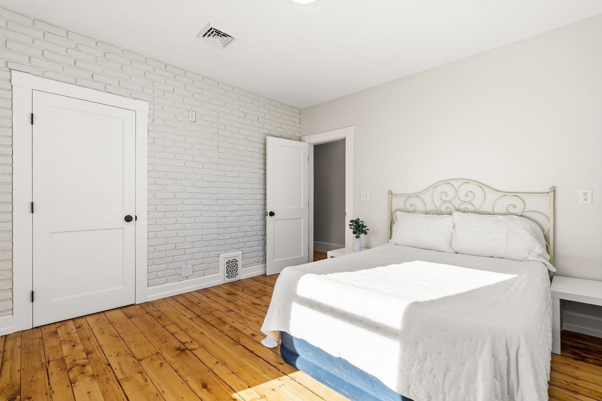 18 Balcomb Street Property Photo 20