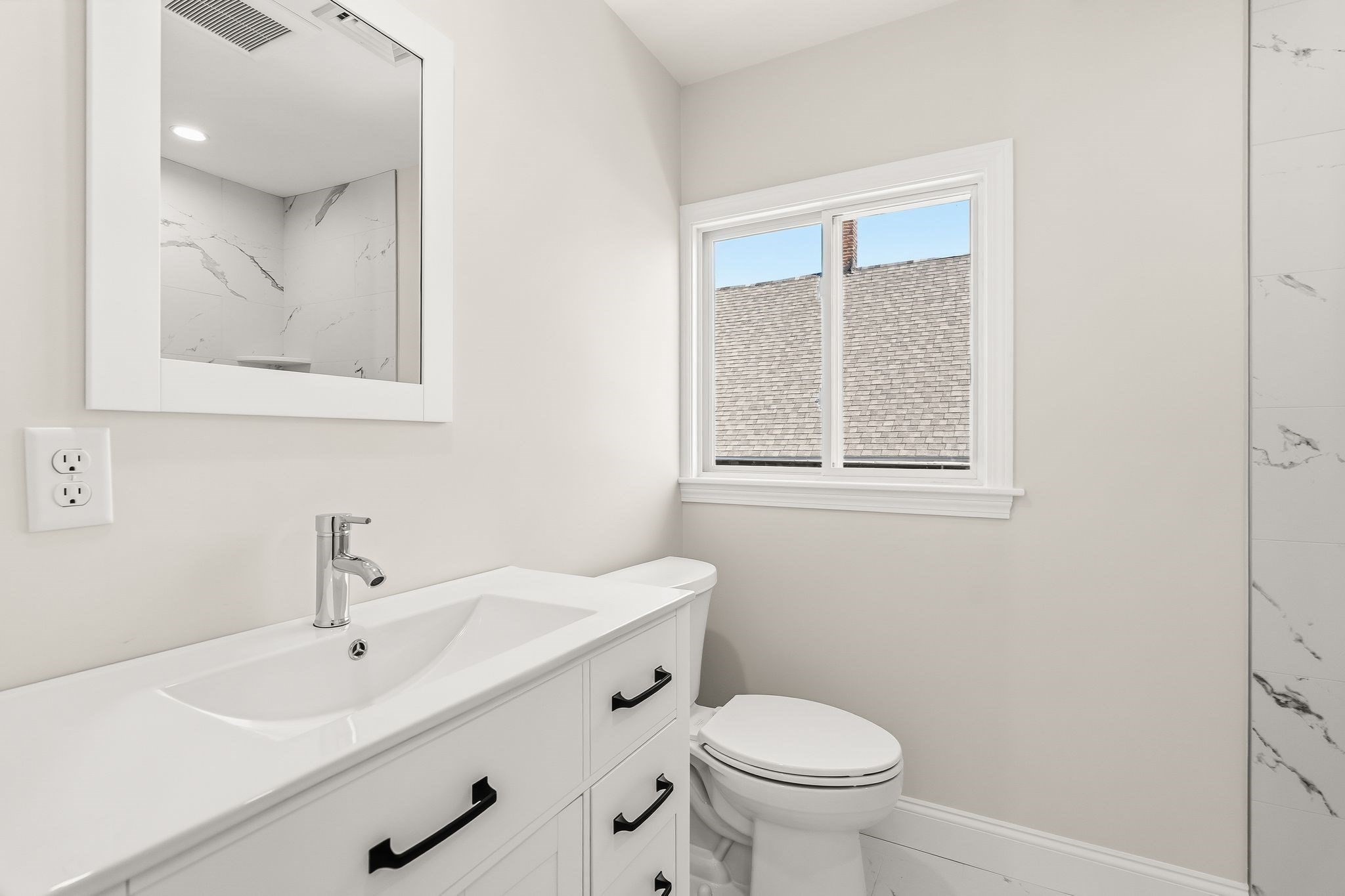 18 Balcomb Street Property Photo 25