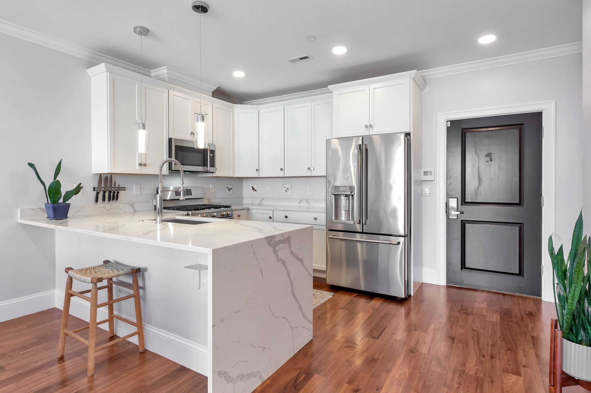 87 Medford Street # 407 Property Photo 1