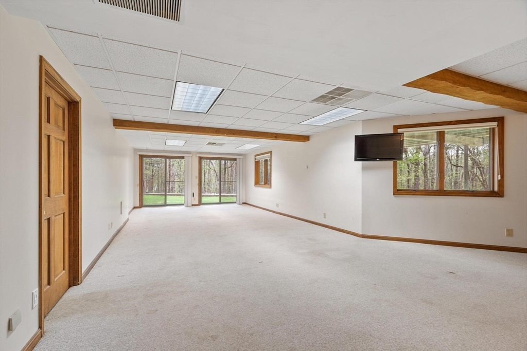 17 Stone Pound Ln Property Photo 22