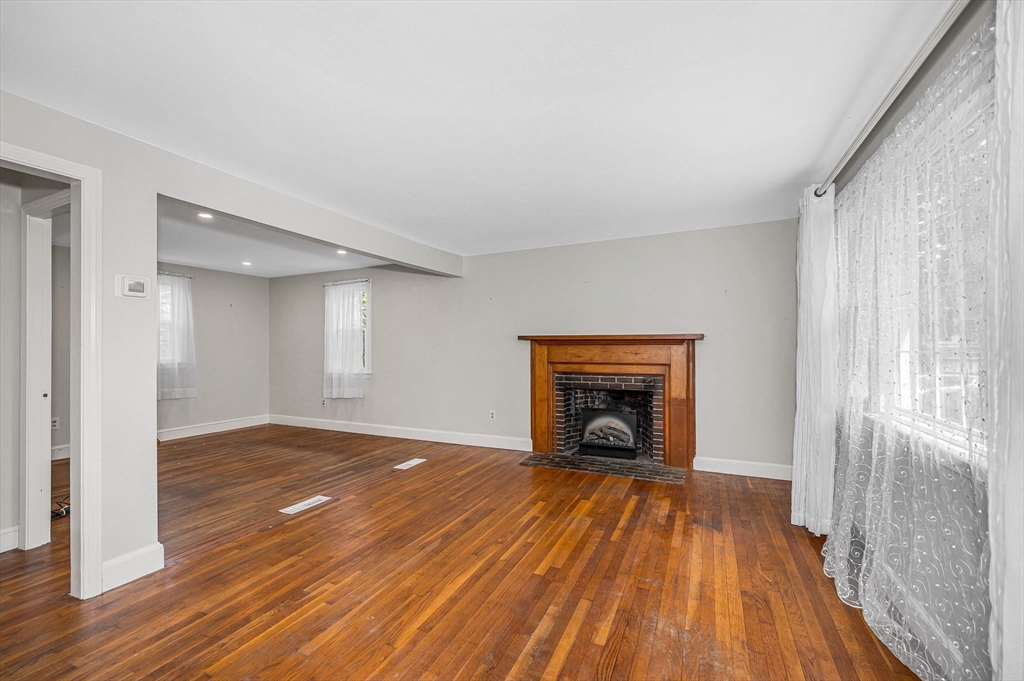 30 Whitcomb Terrace Property Photo 13