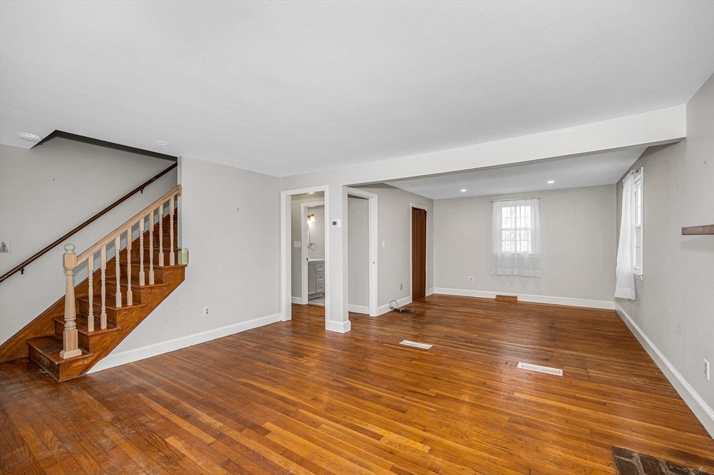 30 Whitcomb Terrace Property Photo 14