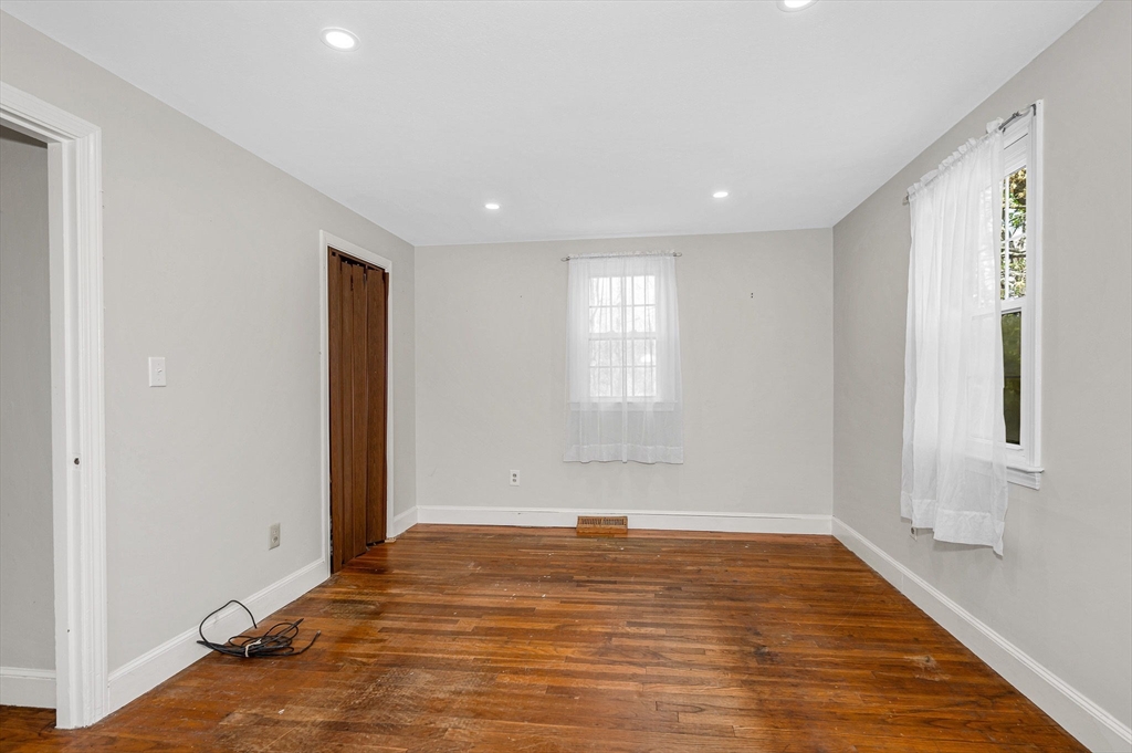 30 Whitcomb Terrace Property Photo 15