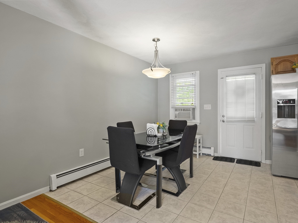 54 Oaklandave Property Photo 11
