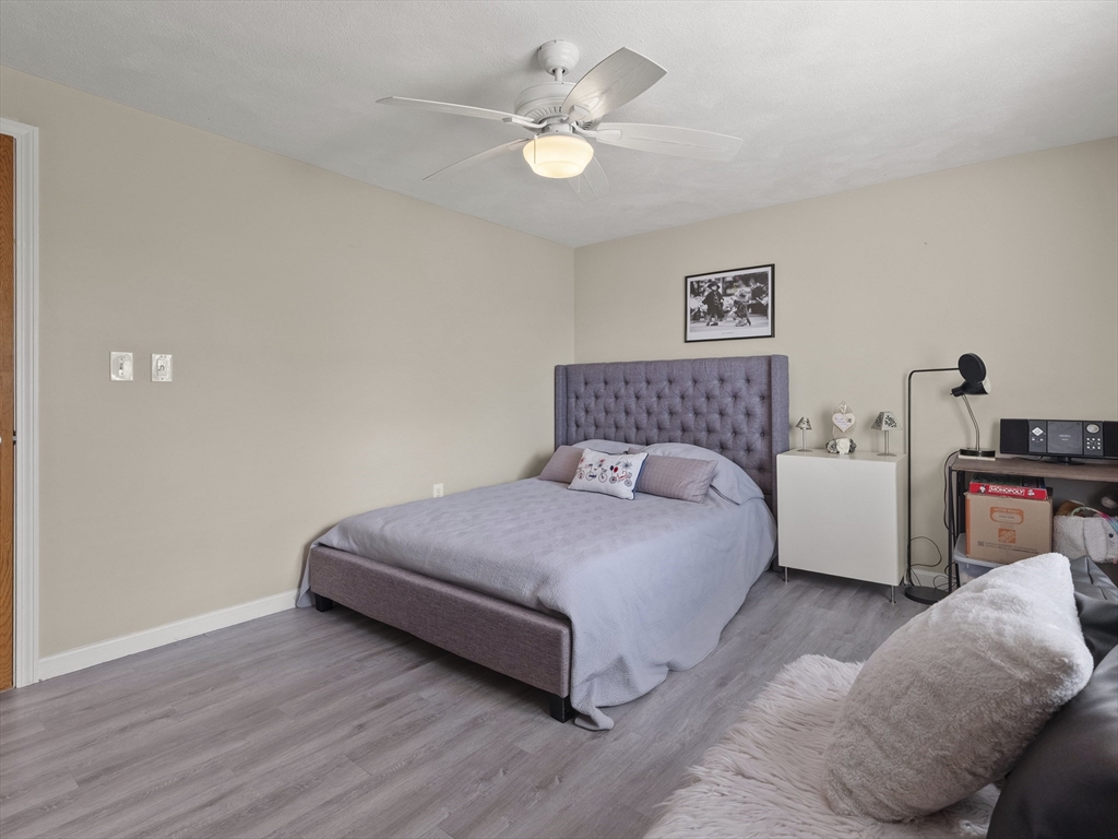 54 Oaklandave Property Photo 20