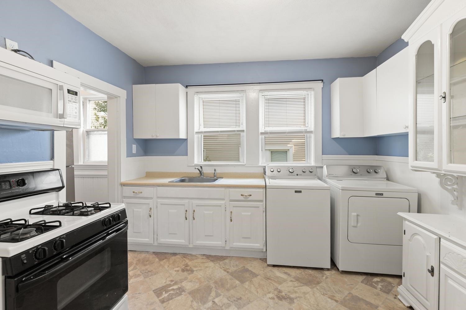 32 Gourley Rd # 1 Property Photo 6