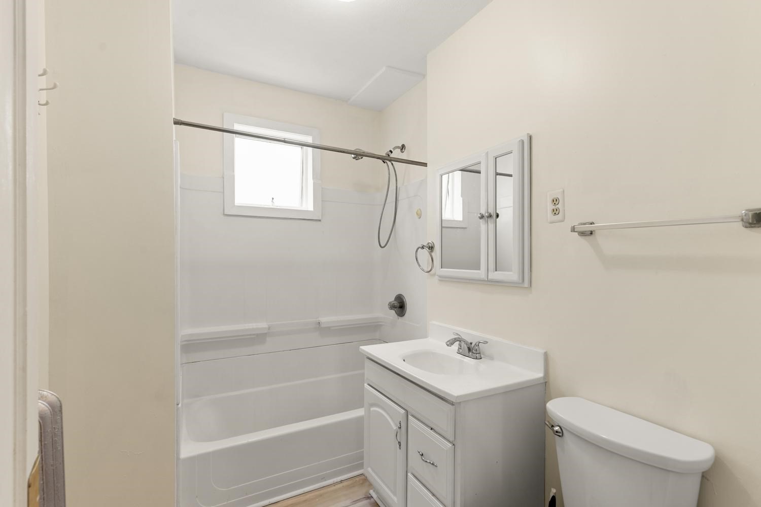32 Gourley Rd # 1 Property Photo 11