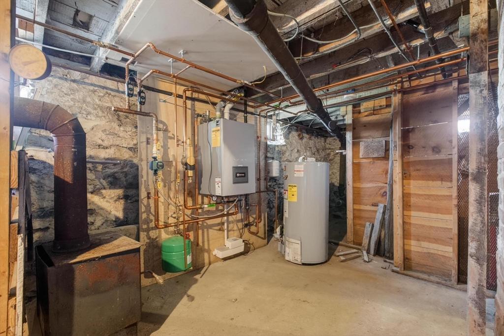 377 Union St Property Photo 23