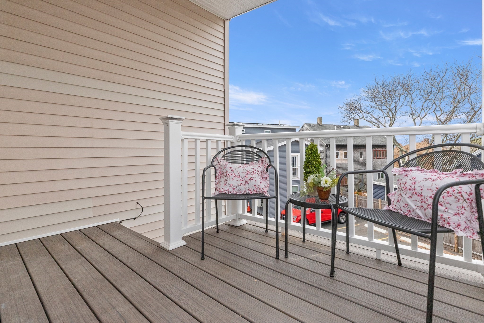 141 Prospect St # B Property Photo 1