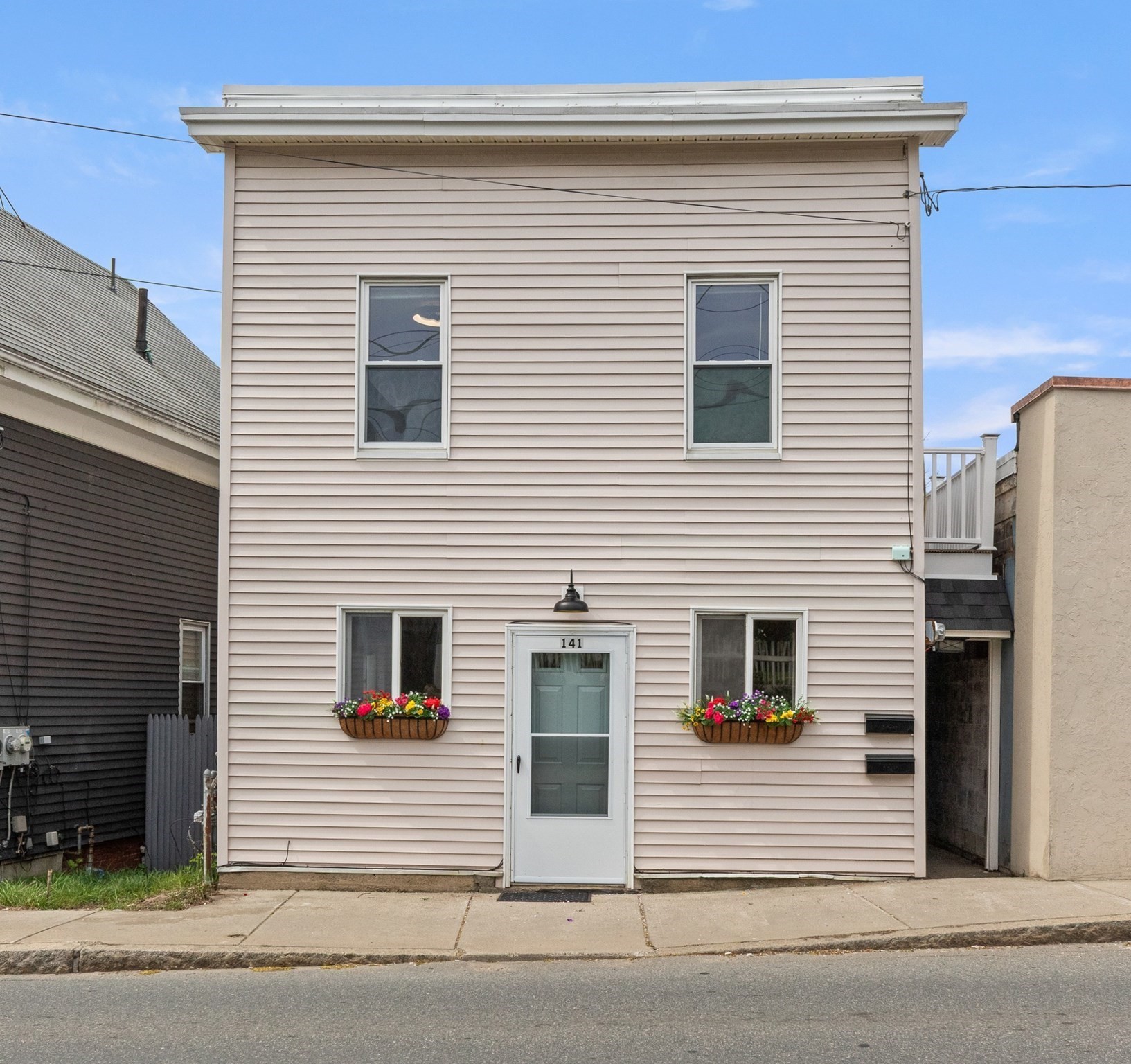 141 Prospect St Property Photo 1