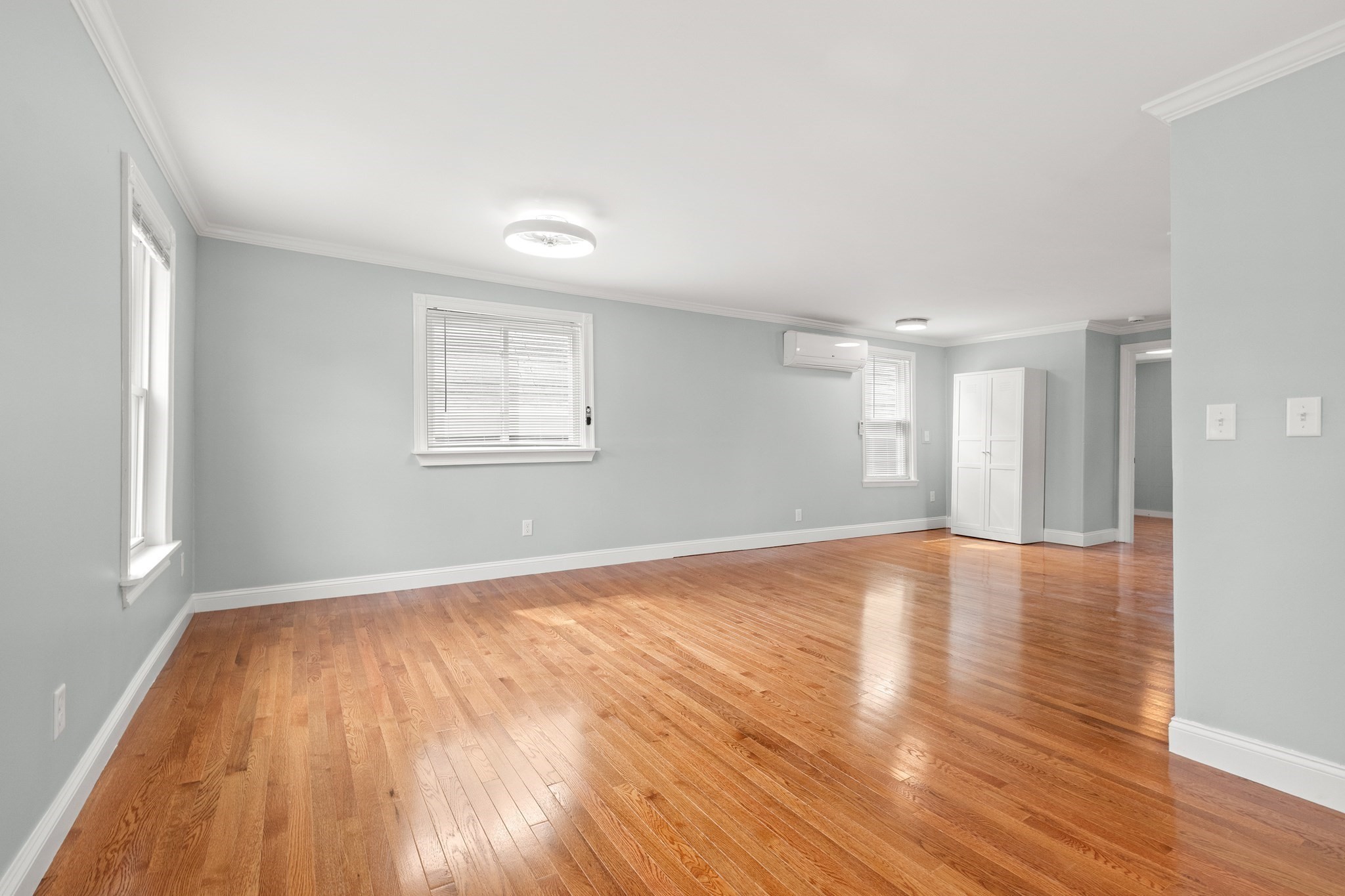 141 Prospect St Property Photo 6