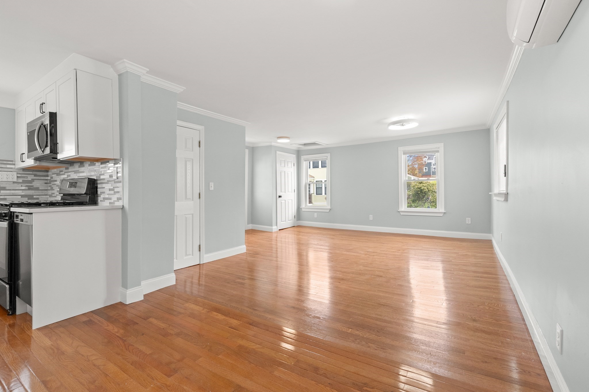 141 Prospect St Property Photo 8