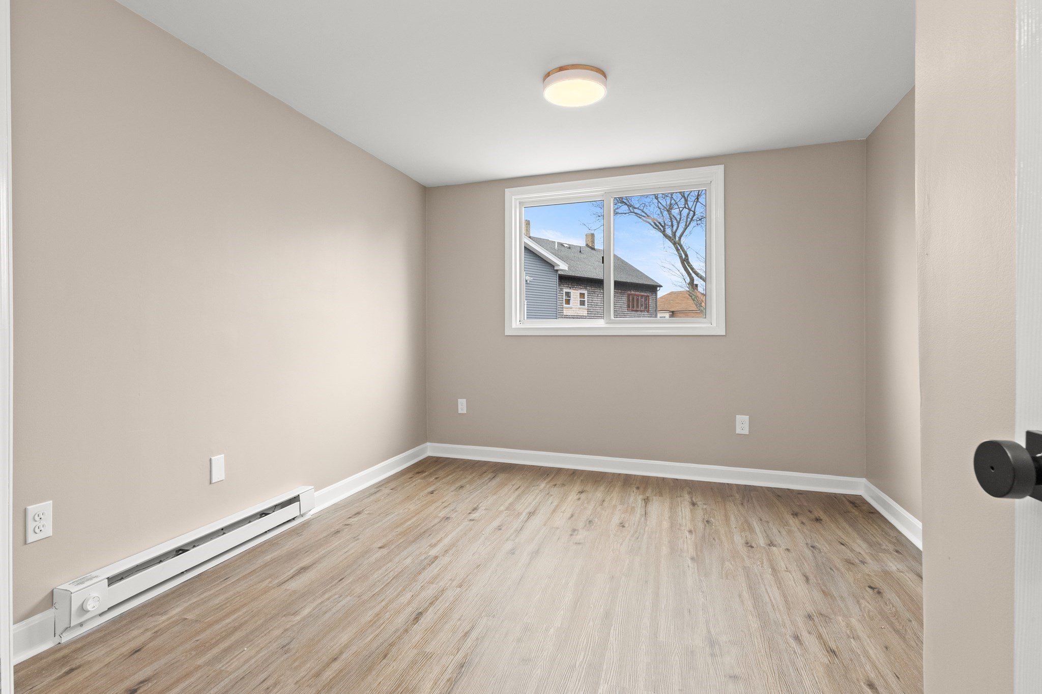 141 Prospect St Property Photo 28