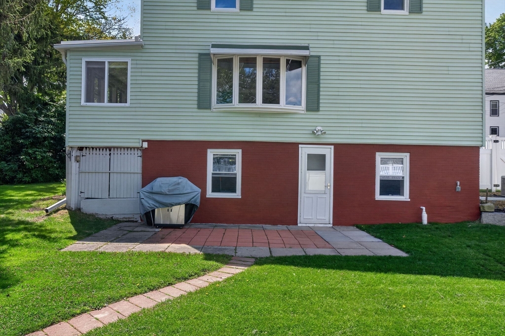 7 East Greenwood St Property Photo 7