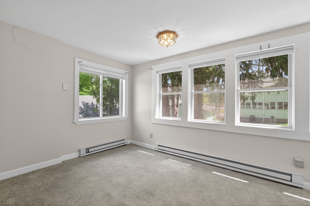 7 East Greenwood St Property Photo 22