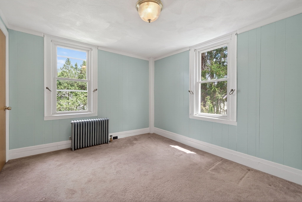 7 East Greenwood St Property Photo 37