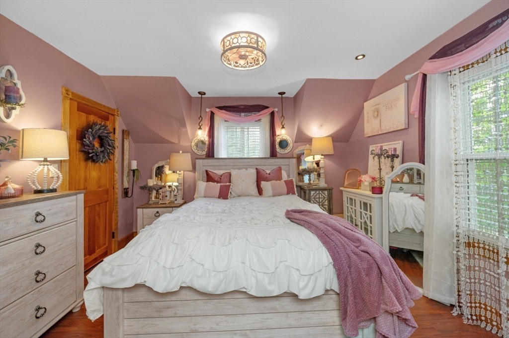 24 Sylvia Street Property Photo 12