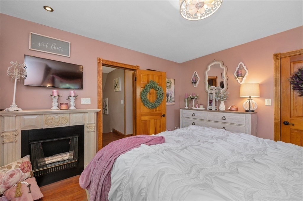 24 Sylvia Street Property Photo 13
