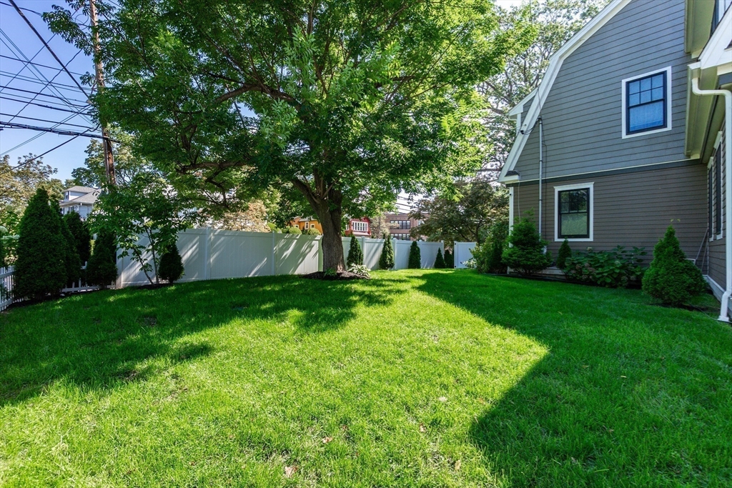 57 Walnut St Property Photo 9