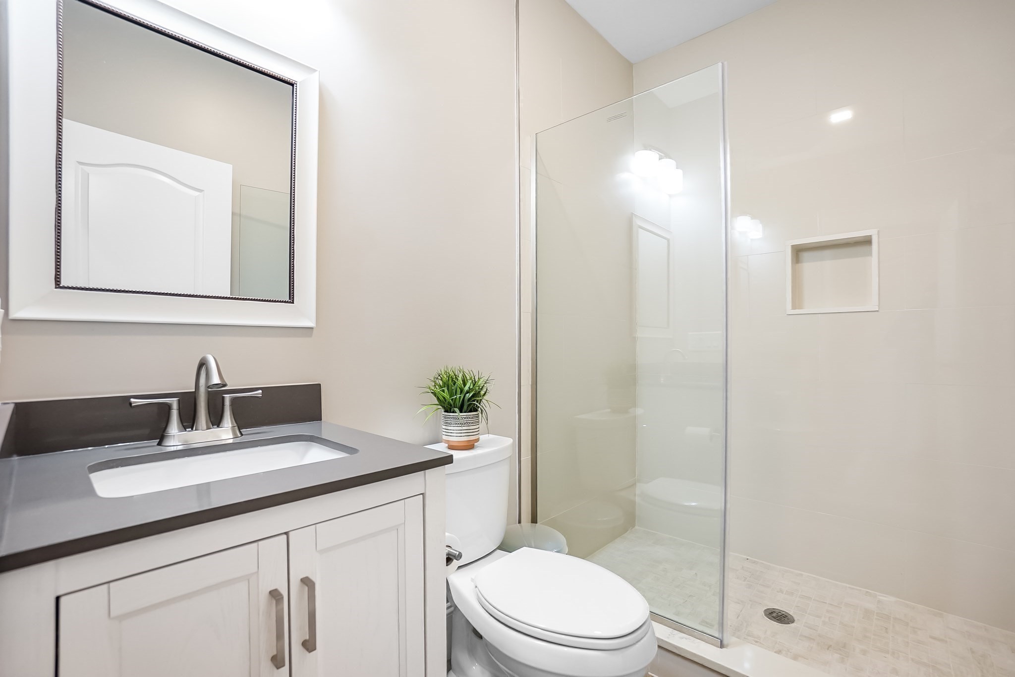 57 Walnut St Property Photo 18