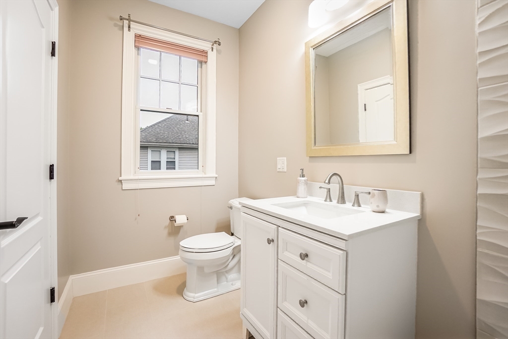 57 Walnut St Property Photo 33
