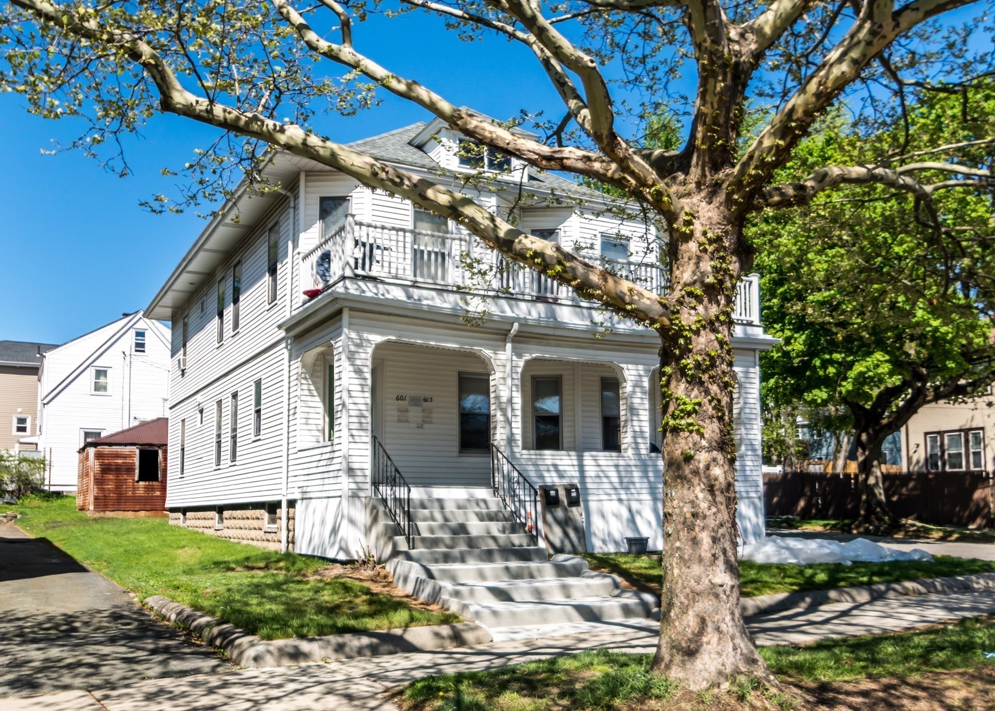 601-603 Main Street Property Photo 4