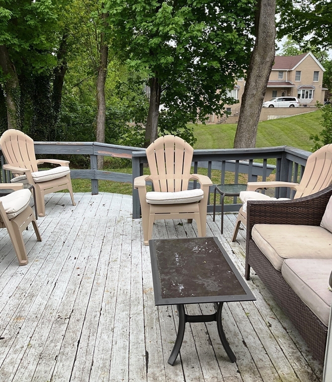 87 Crafts Property Photo 4