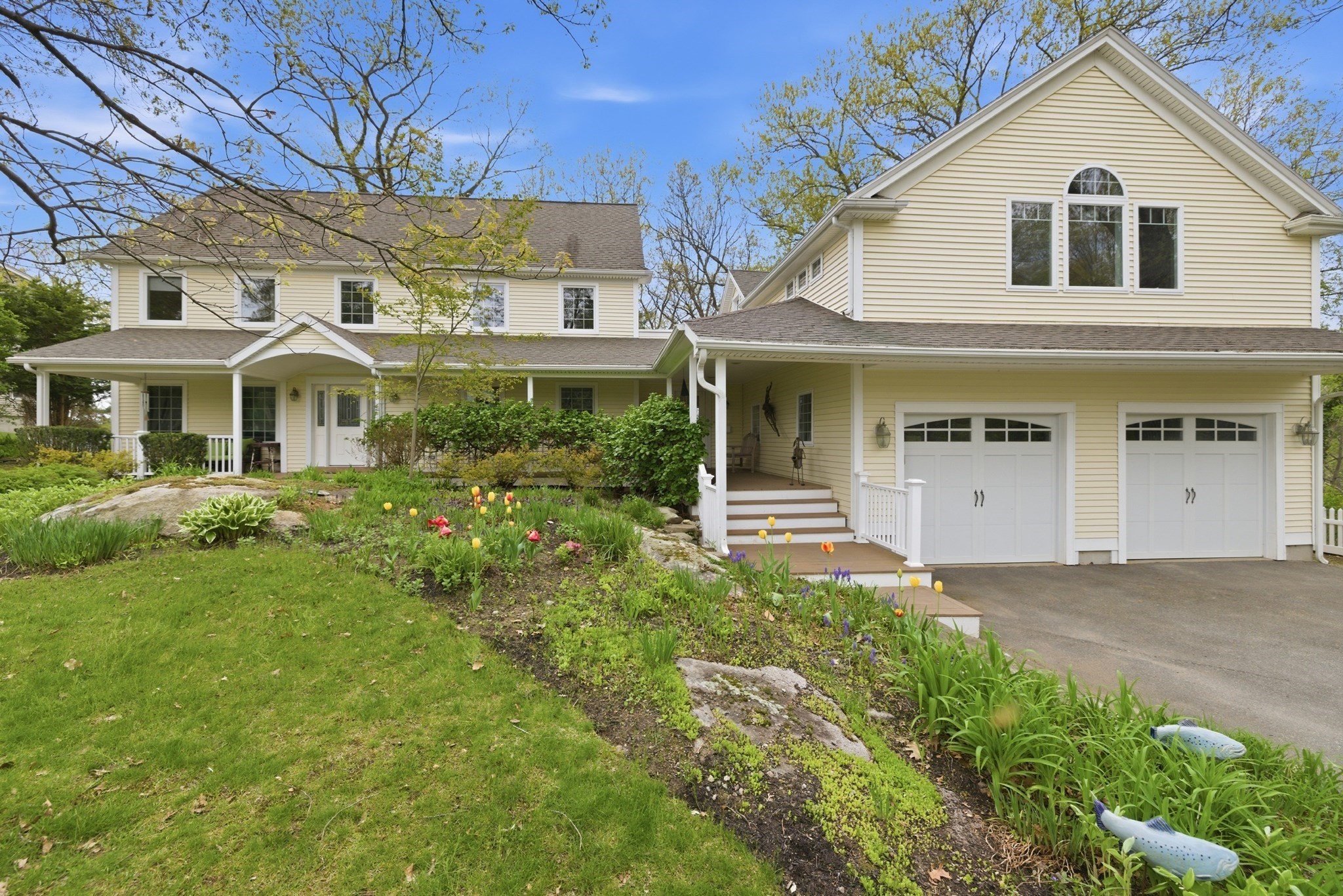 9 Woodcliffe Road Property Photo 1