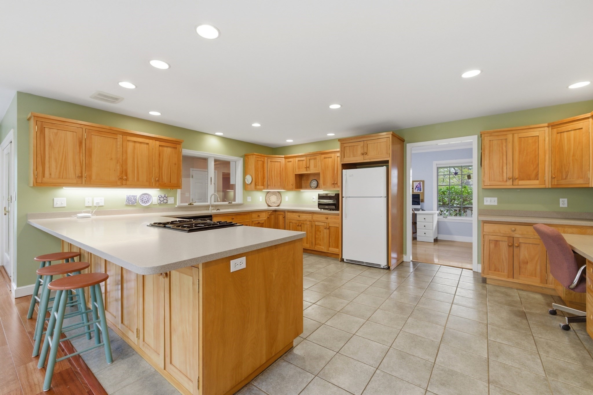 9 Woodcliffe Road Property Photo 8