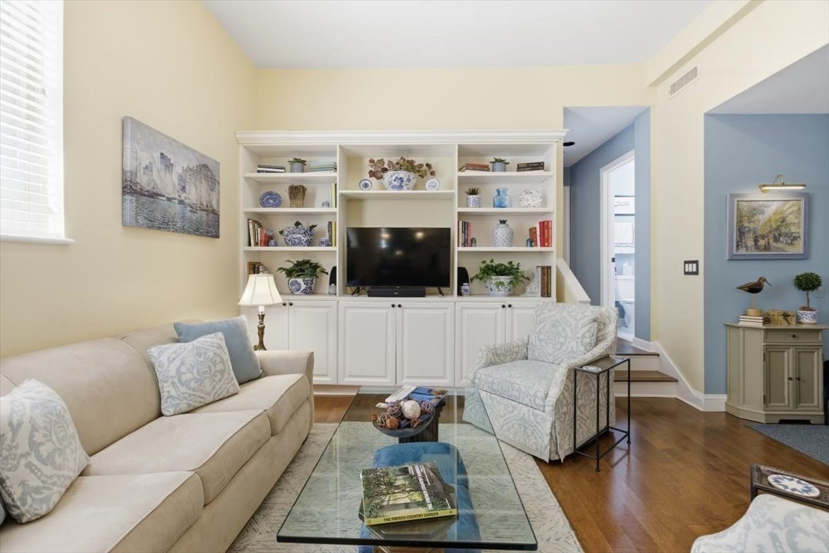 65 Glen Rd # H1 Property Photo 1