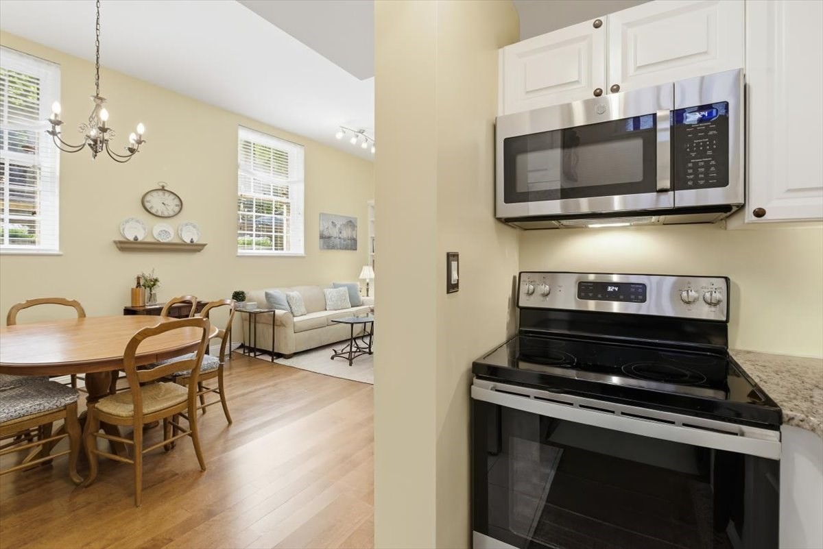 65 Glen Rd # H1 Property Photo 16