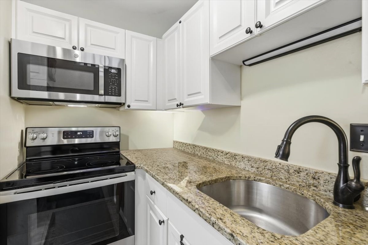 65 Glen Rd # H1 Property Photo 17