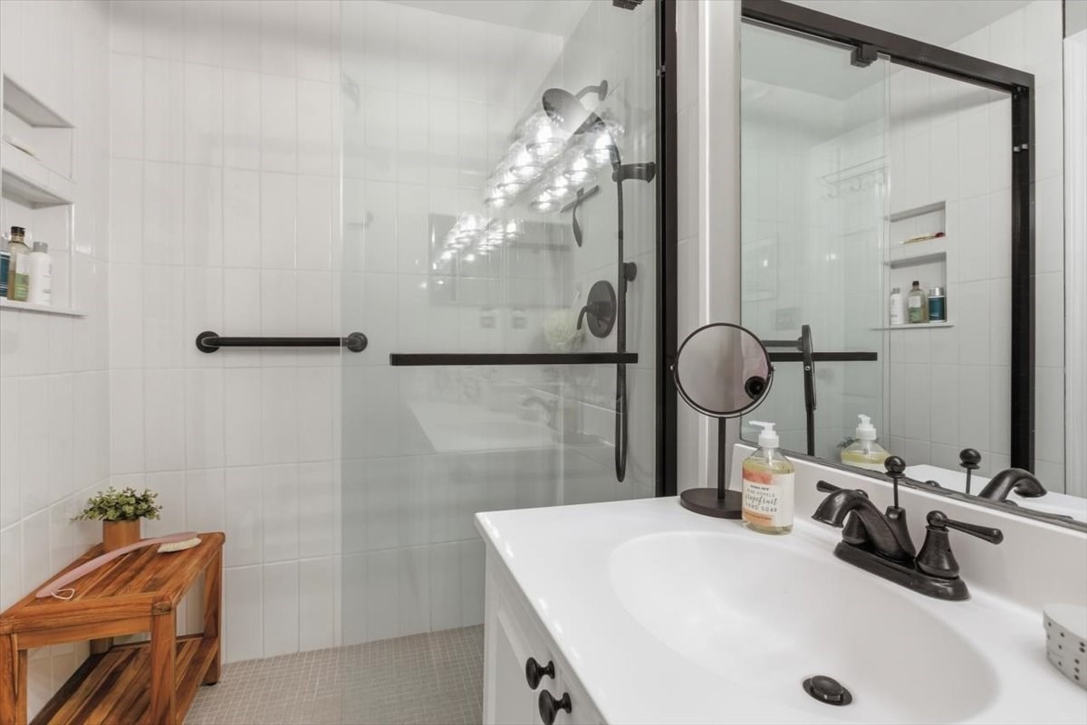 65 Glen Rd # H1 Property Photo 25
