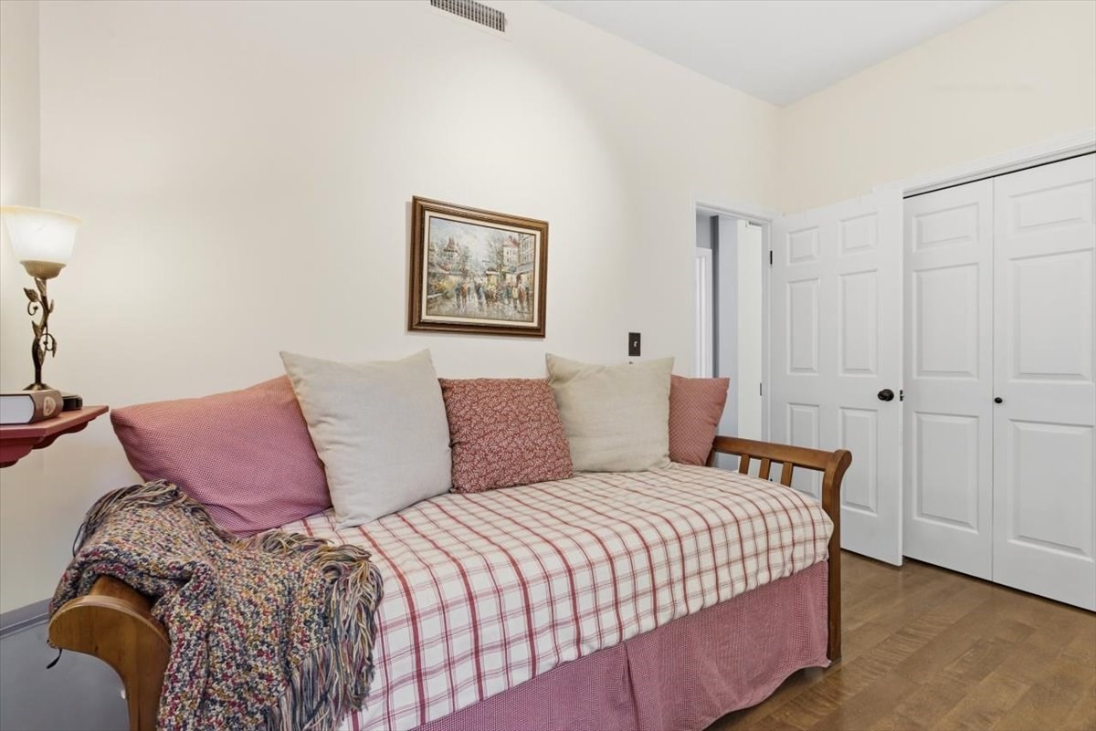 65 Glen Rd # H1 Property Photo 27
