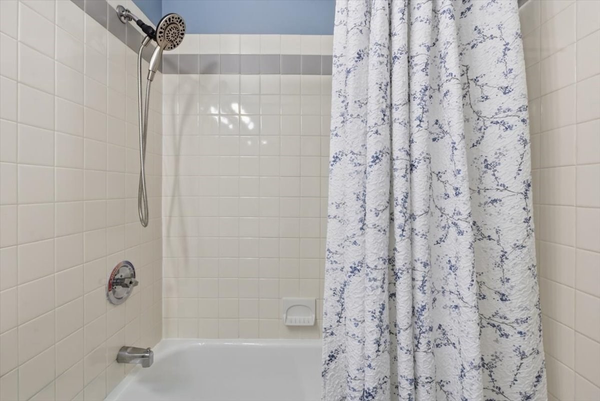 65 Glen Rd # H1 Property Photo 32