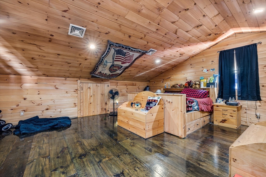 8 Oakwood Rd Property Photo 18
