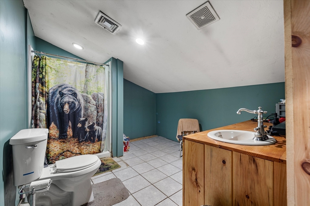 8 Oakwood Rd Property Photo 22
