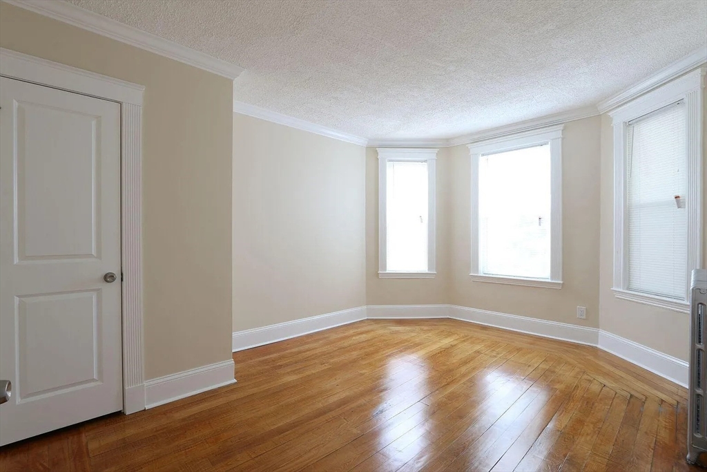 71 Walnut Park # 2 Property Photo 5