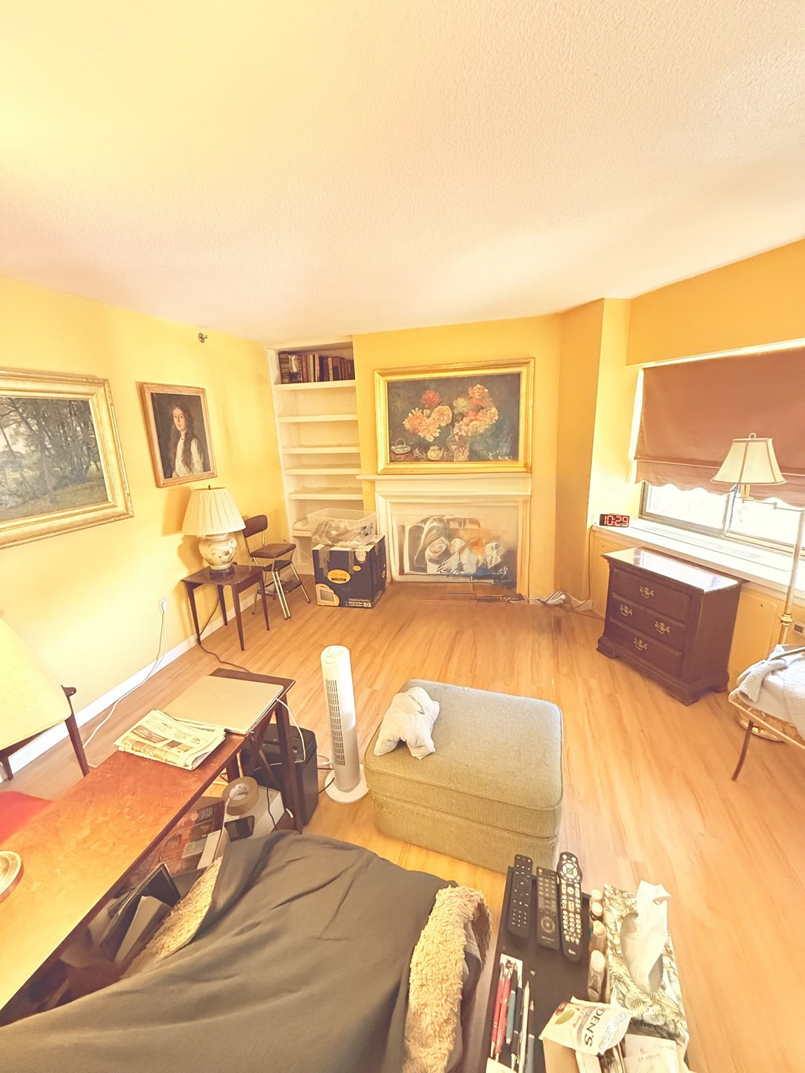 300 Lynn Shore Drive # 207 Property Photo 4