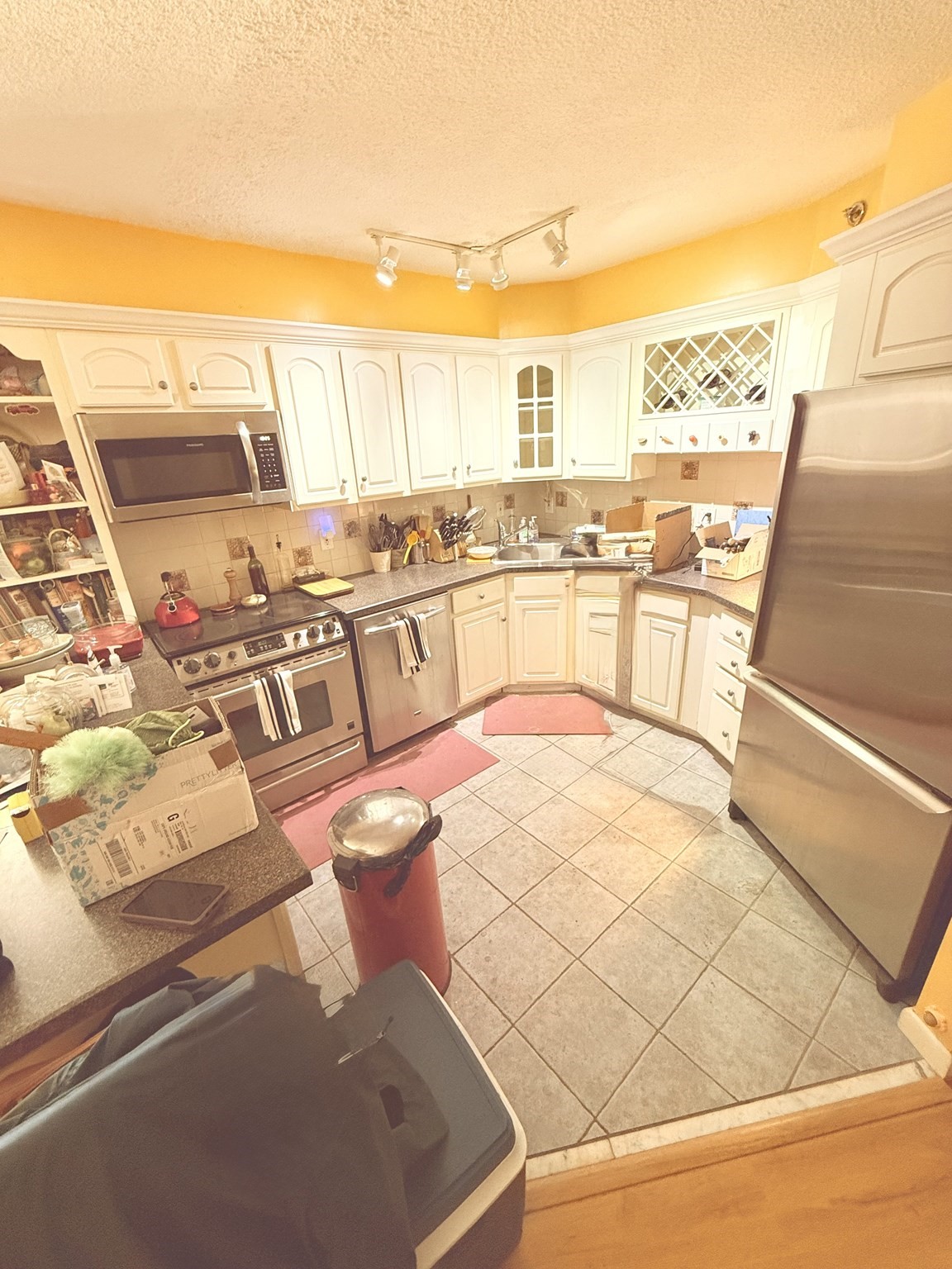 300 Lynn Shore Drive # 207 Property Photo 7
