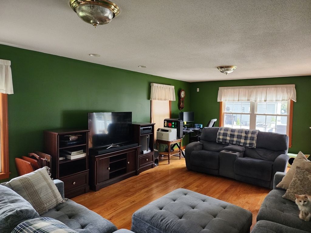 33 Guerin St Property Photo 14