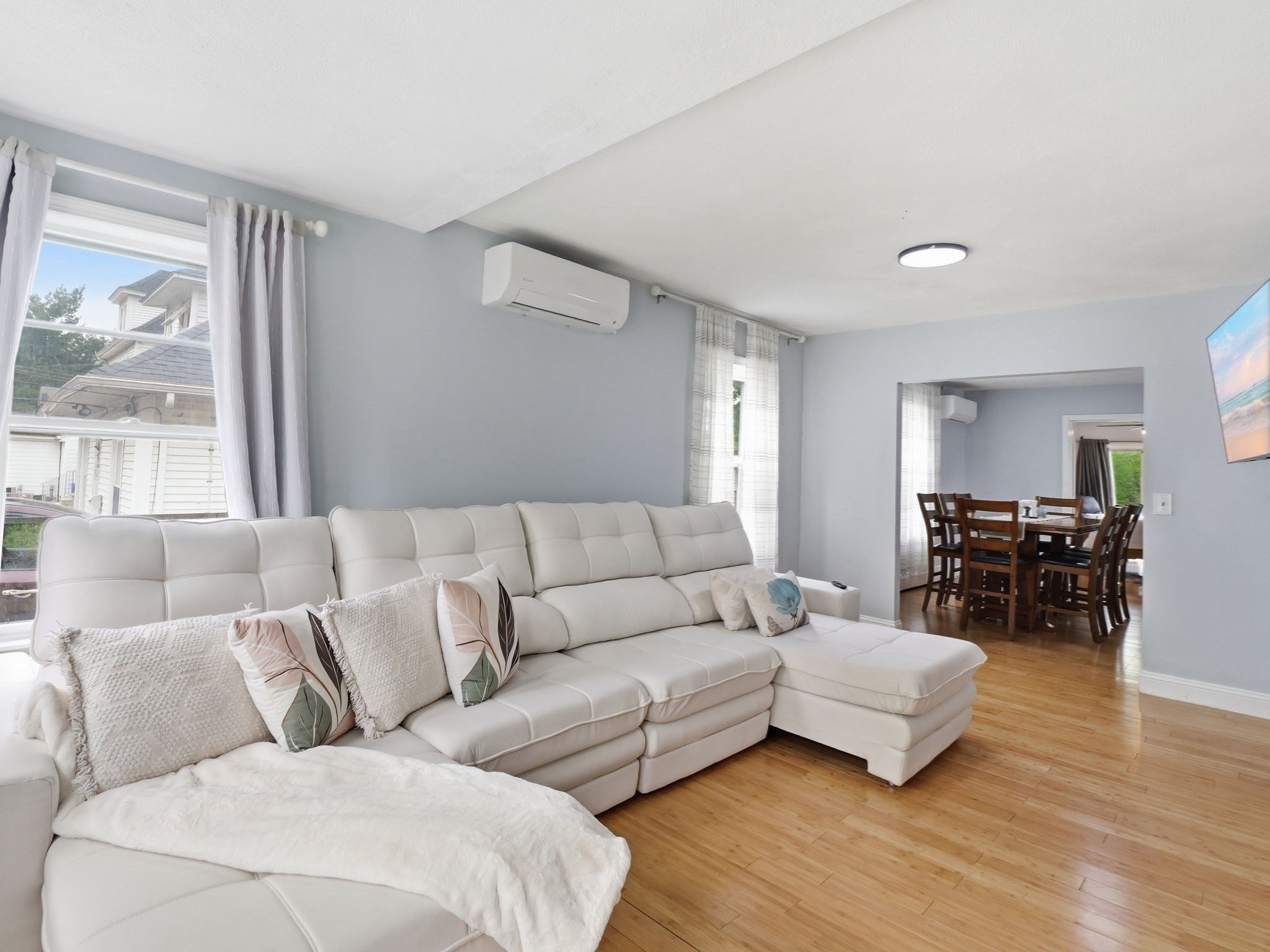 85 Purchase St Property Photo 4