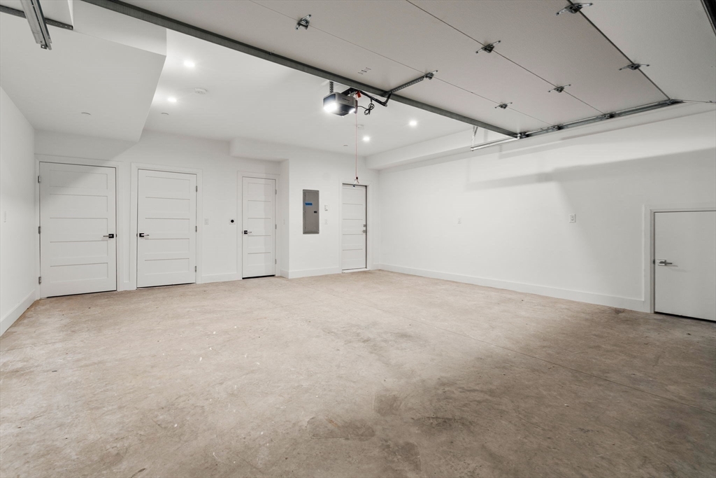 956 Walnut Street # 3 Property Photo 33