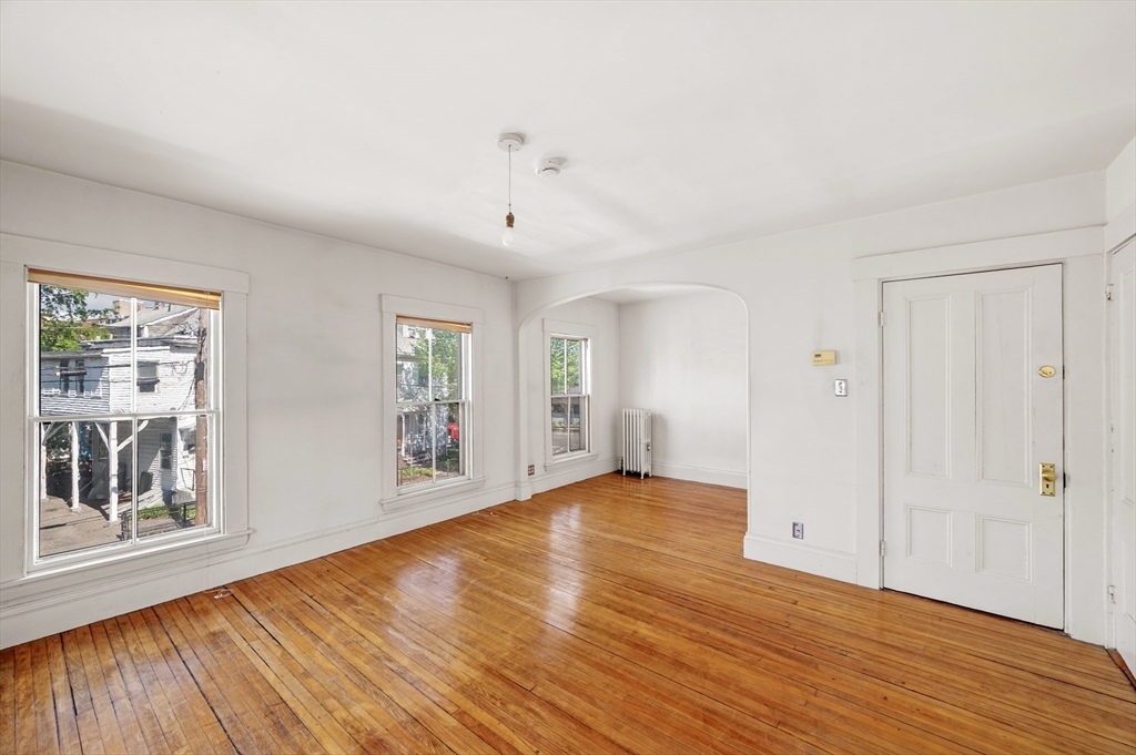 106 Ellery St Property Photo 3