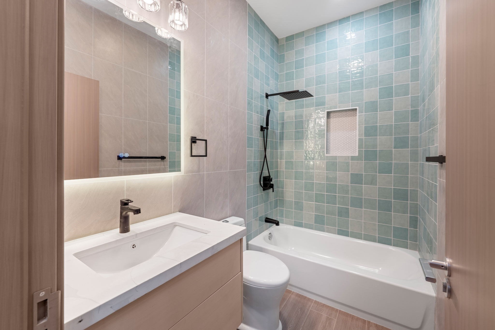 14 Schuyler # 4 Property Photo 12