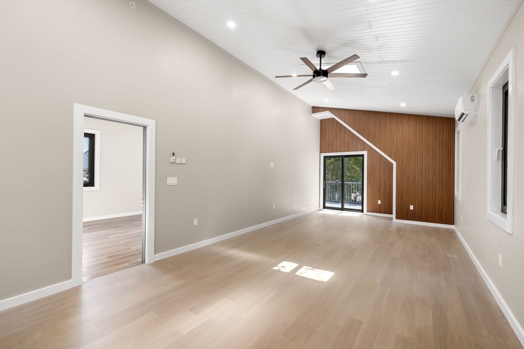 14 Schuyler # 4 Property Photo 16