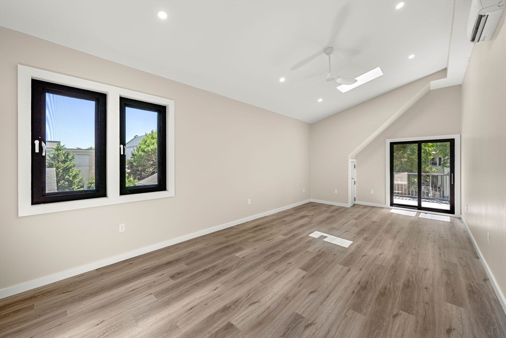 14 Schuyler # 4 Property Photo 17