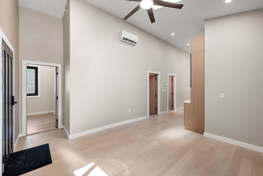 14 Schuyler # 4 Property Photo 27