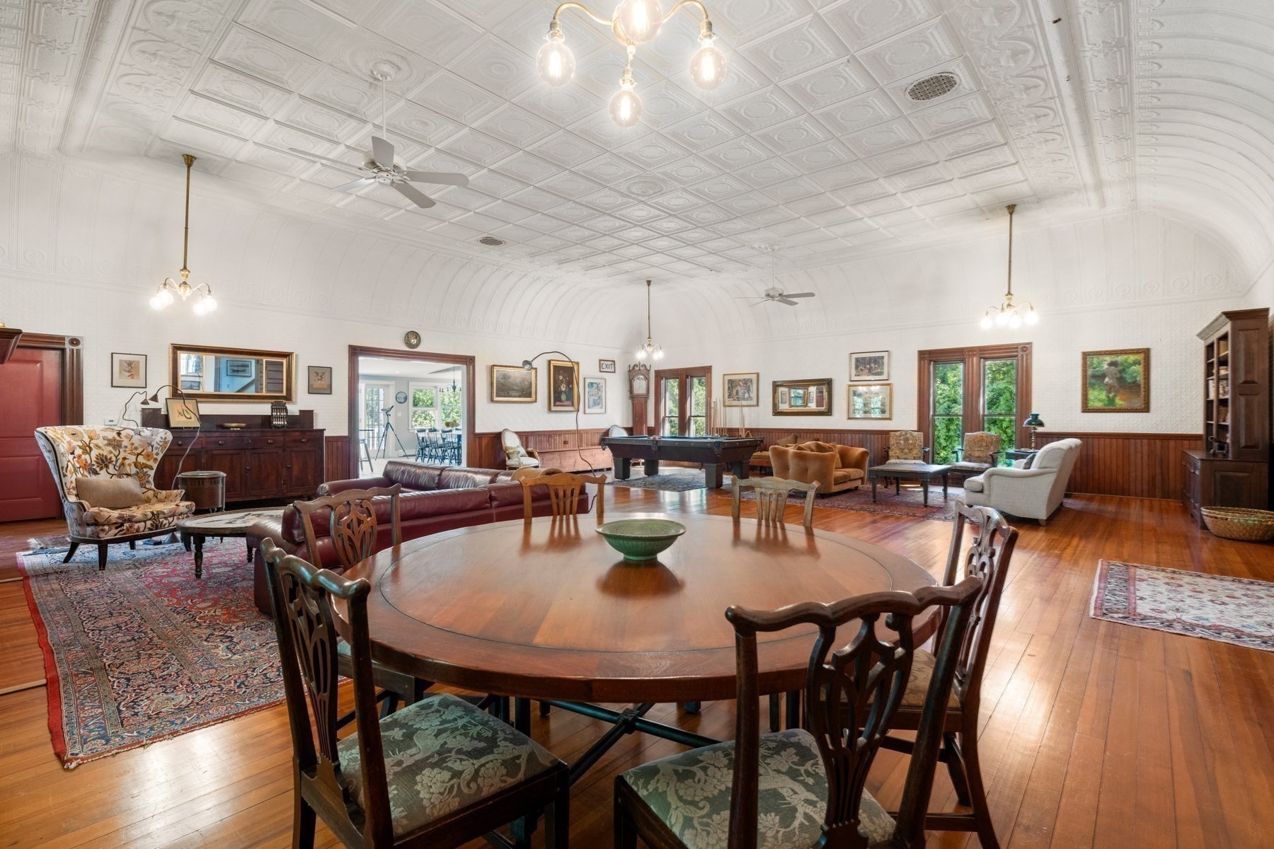 535 Washington Street Property Photo 12