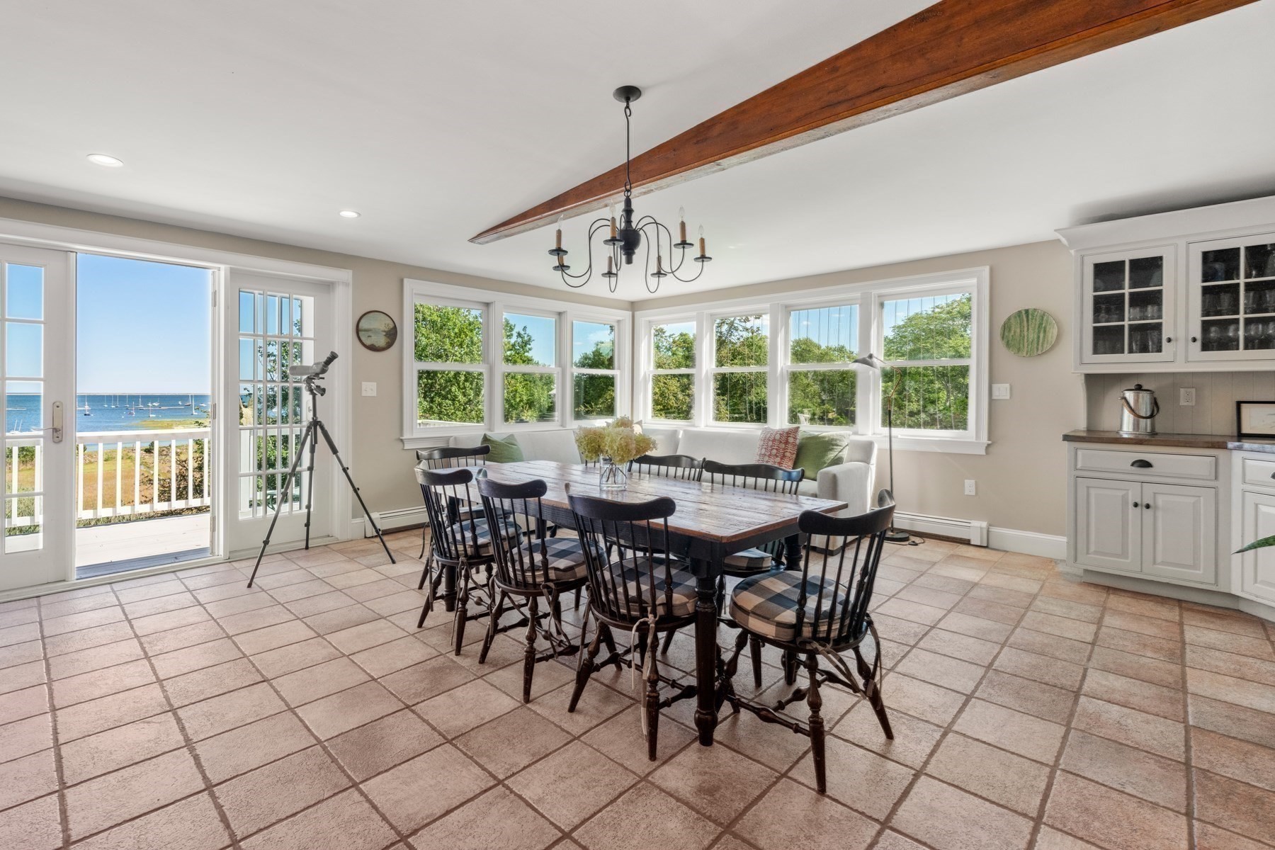 535 Washington Street Property Photo 18